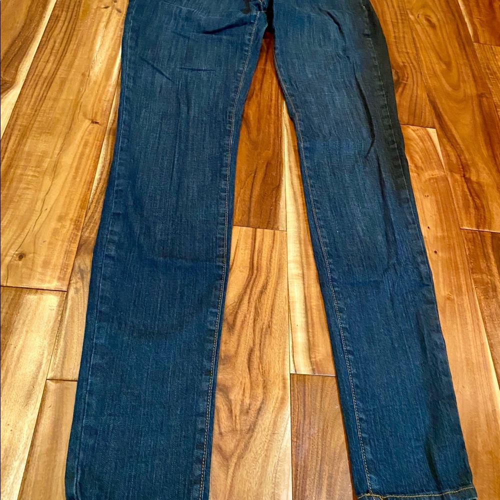 BDG Women’s Cigarette Jeans - Picture 4 of 9